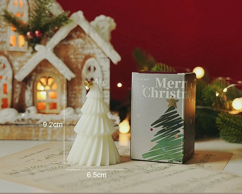 Ręcznie robione świeczki w kształcie choinki